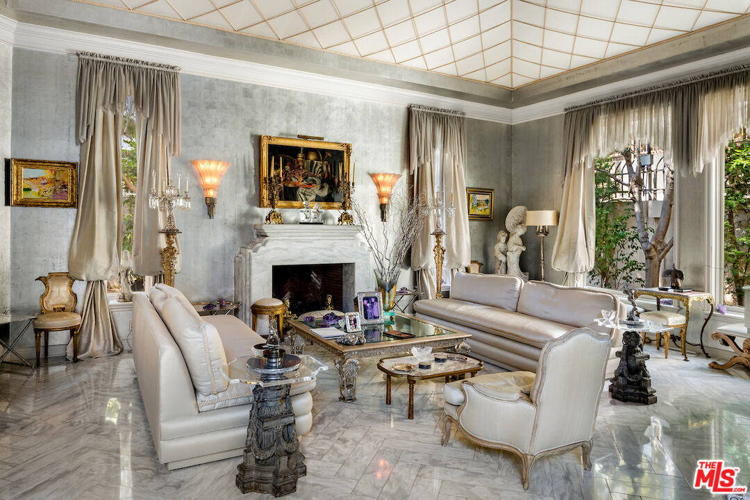 10275 Century Woods Dr