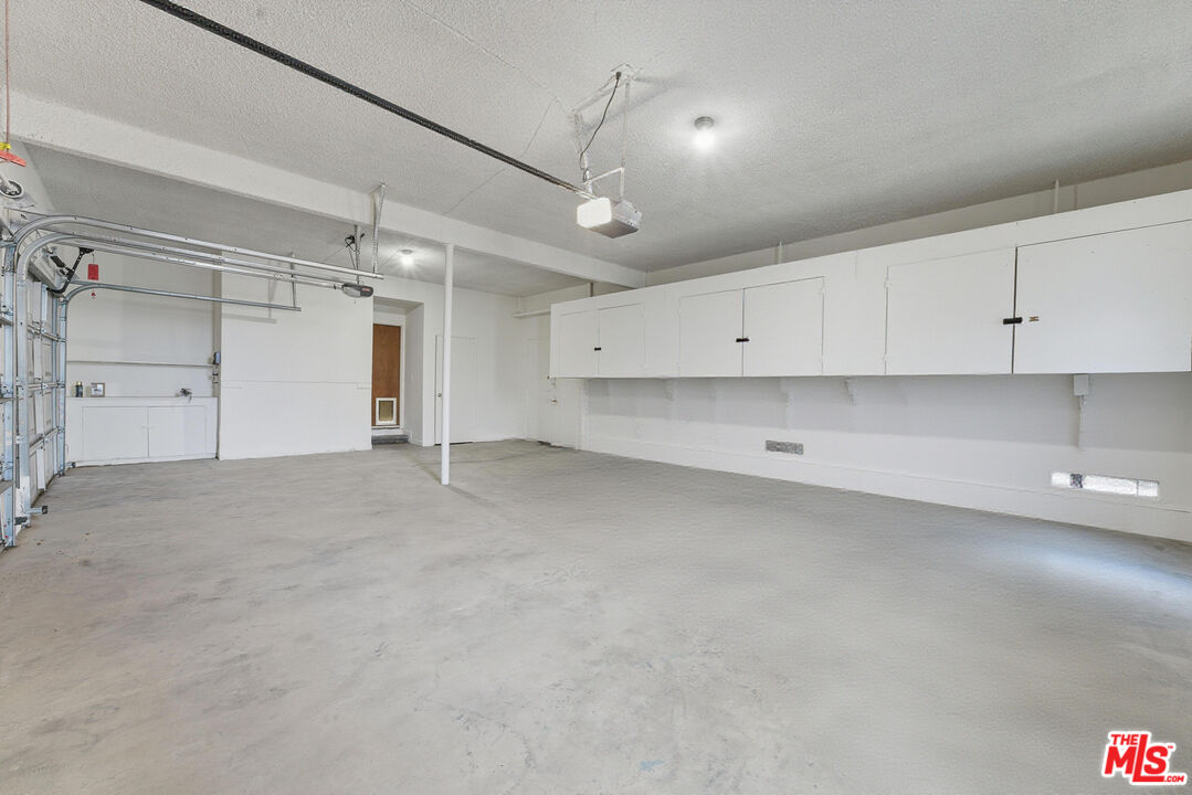 3329 Dona Rosa Dr