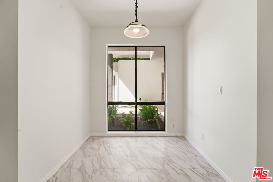3329 Dona Rosa Dr