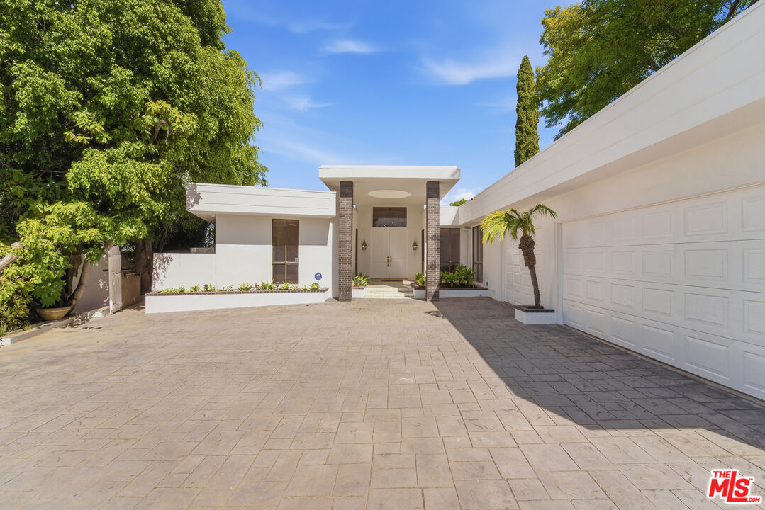 3329 Dona Rosa Dr