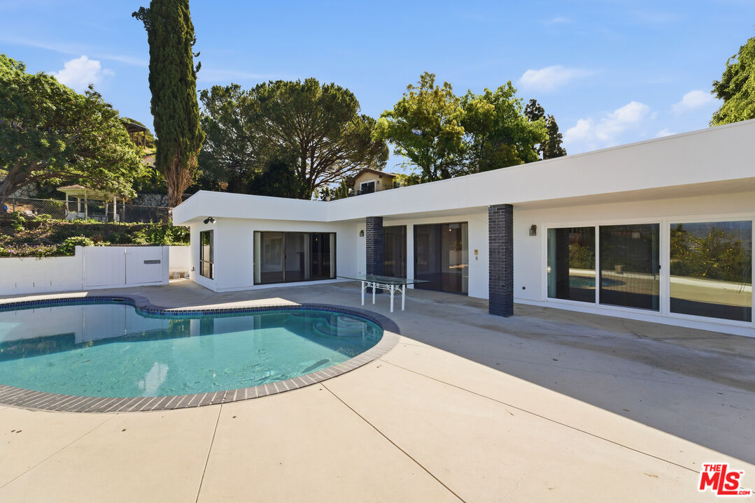 3329 Dona Rosa Dr