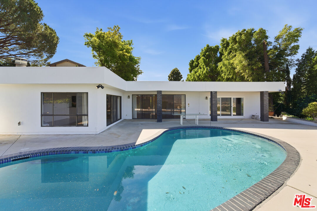 3329 Dona Rosa Dr