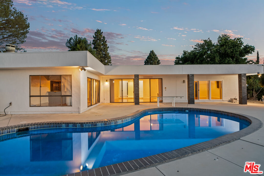 3329 Dona Rosa Dr
