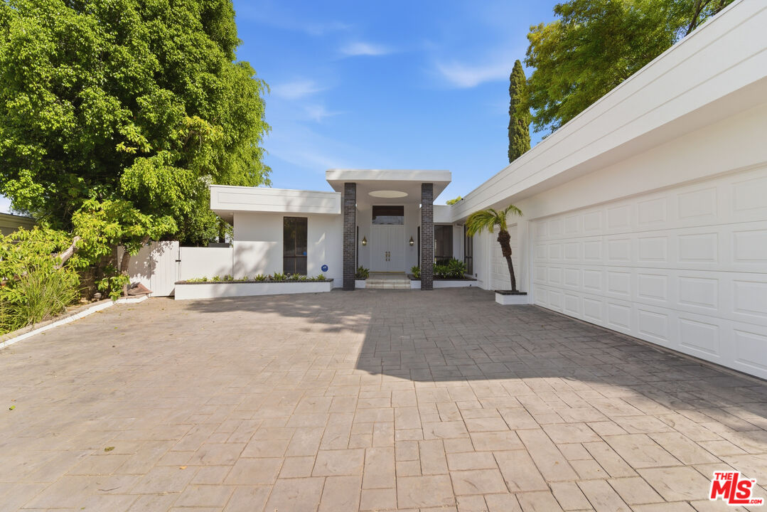 3329 Dona Rosa Dr