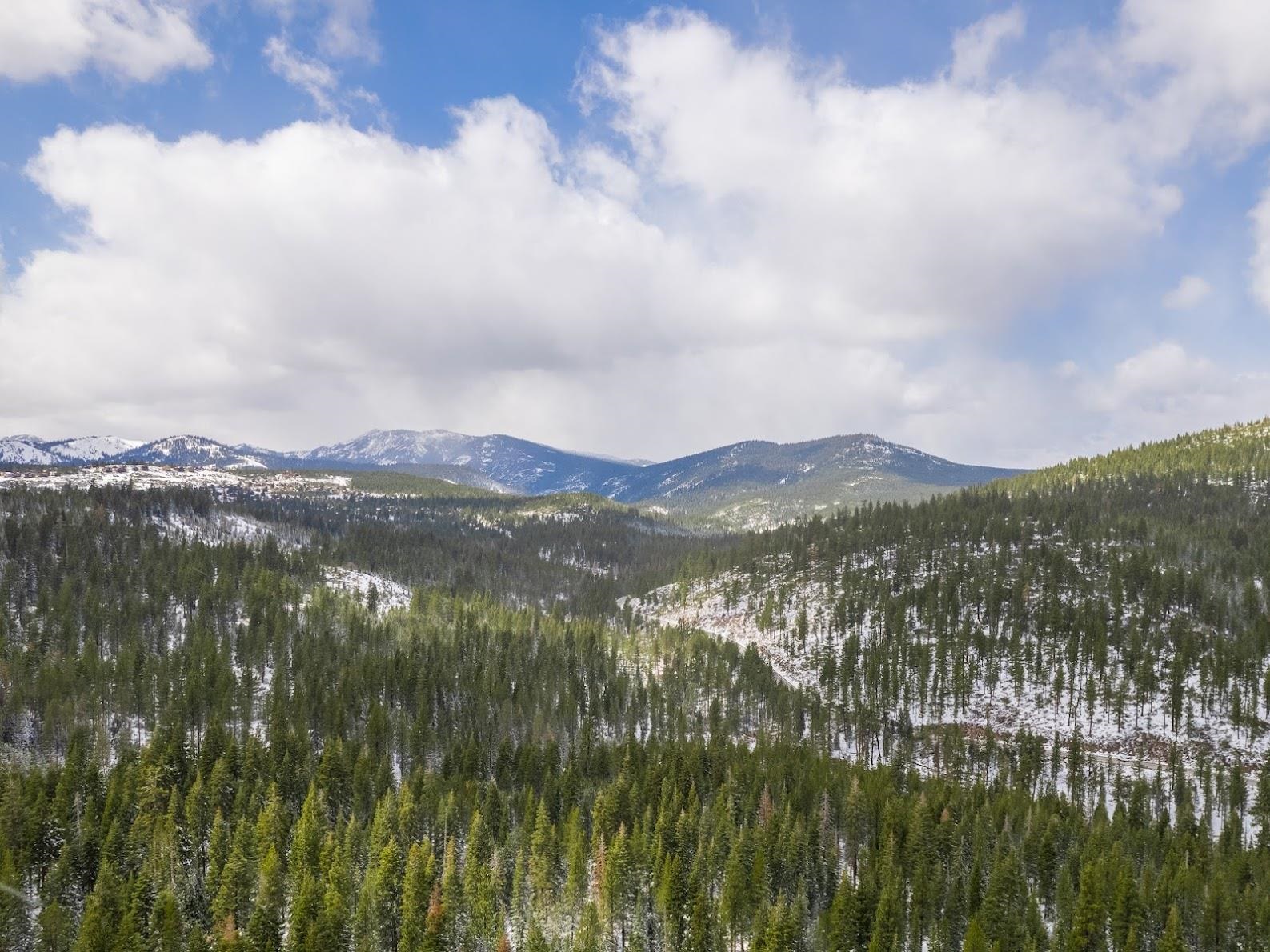 13769 Pathway Avenue