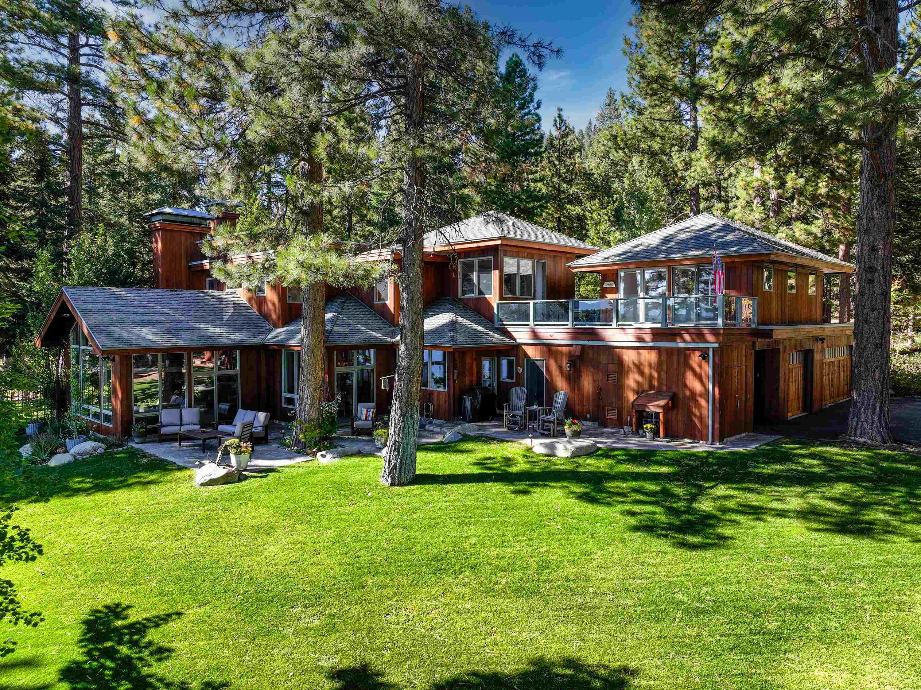 200 Rim Drive