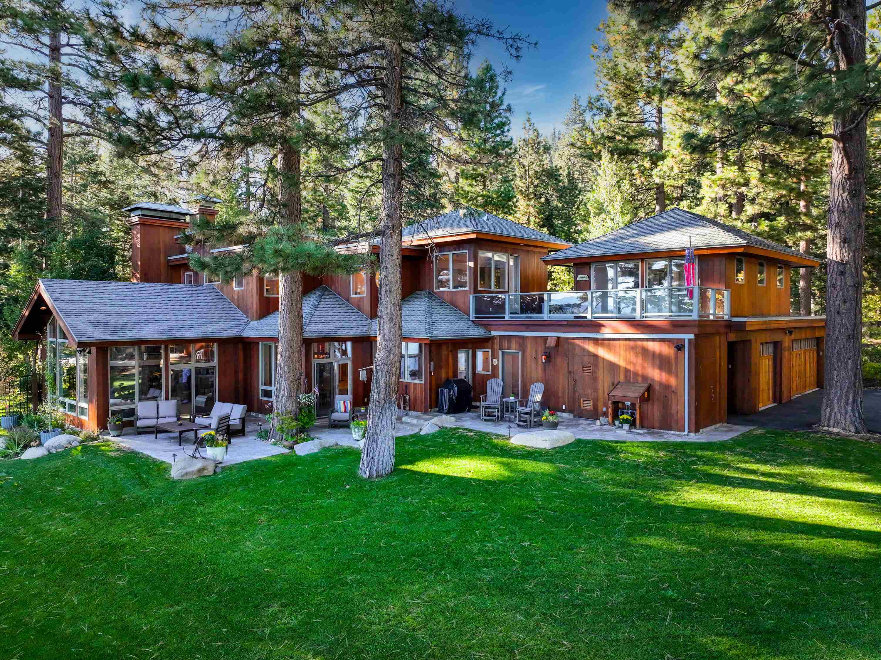 200 Rim Drive