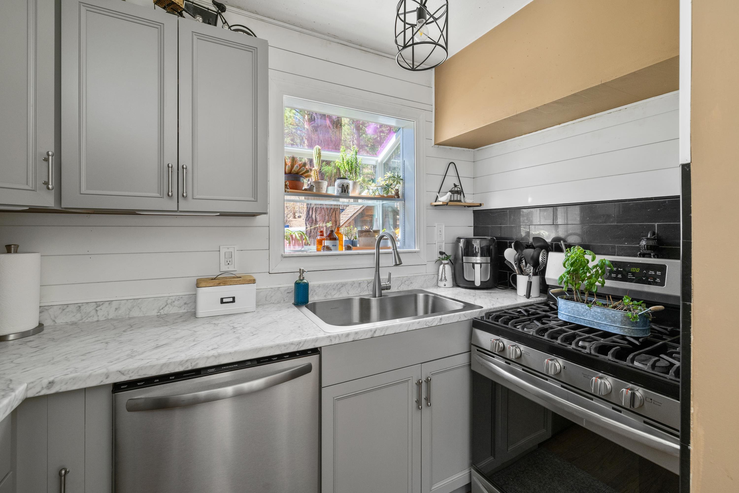 960 Sunrise Creek Road