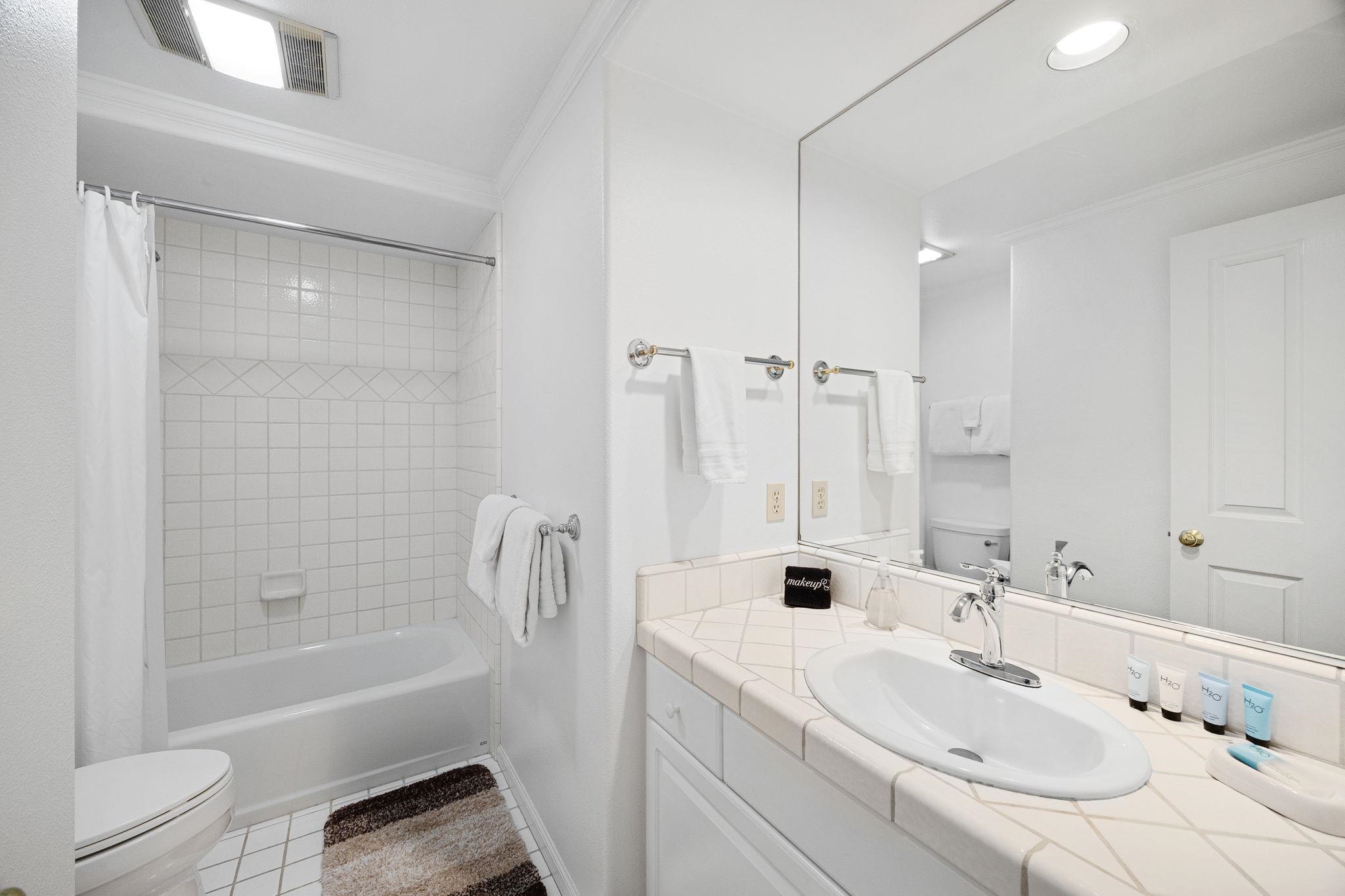 8000 North Lake Boulevard Unit: Lakefront 5
