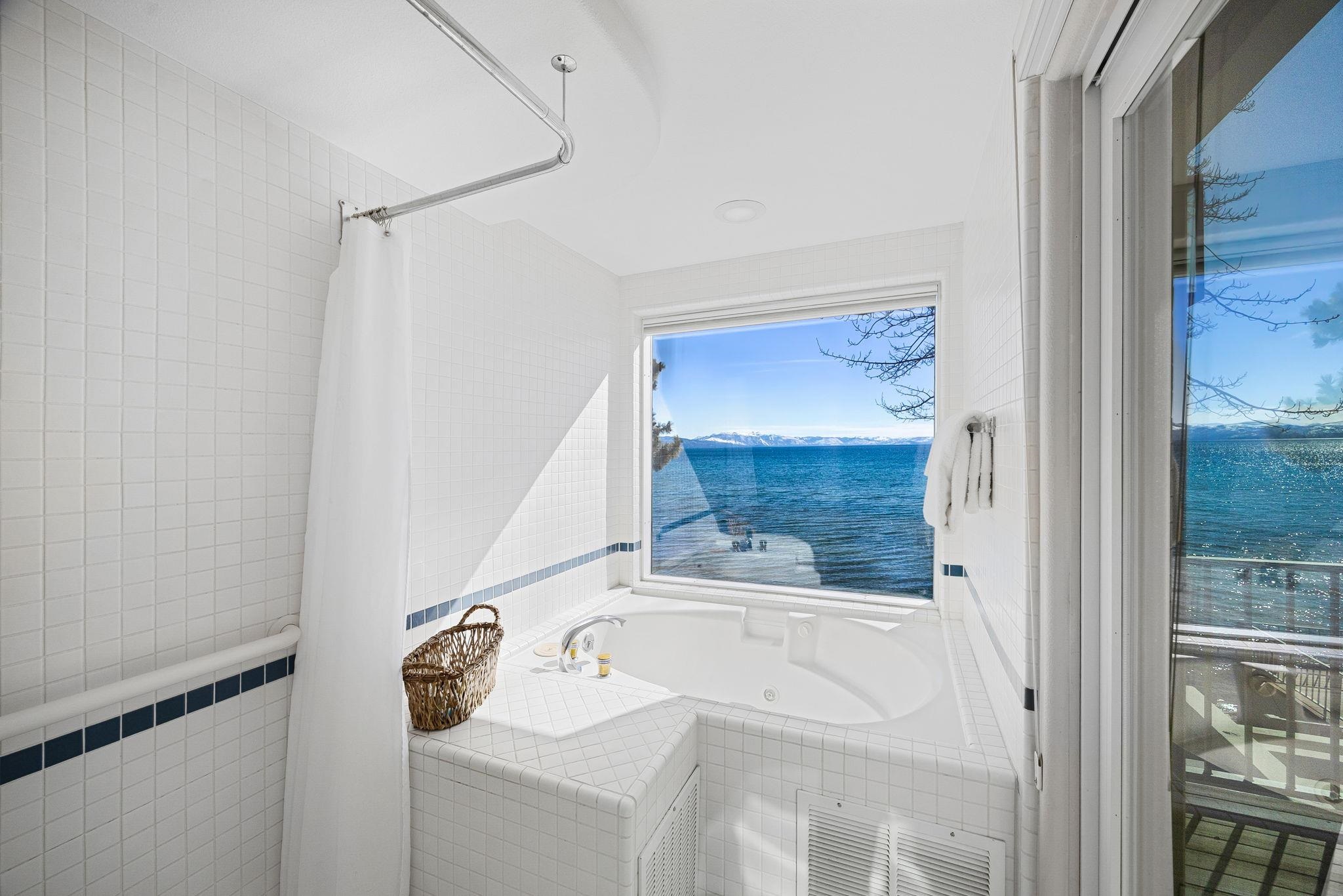 8000 North Lake Boulevard Unit: Lakefront 5