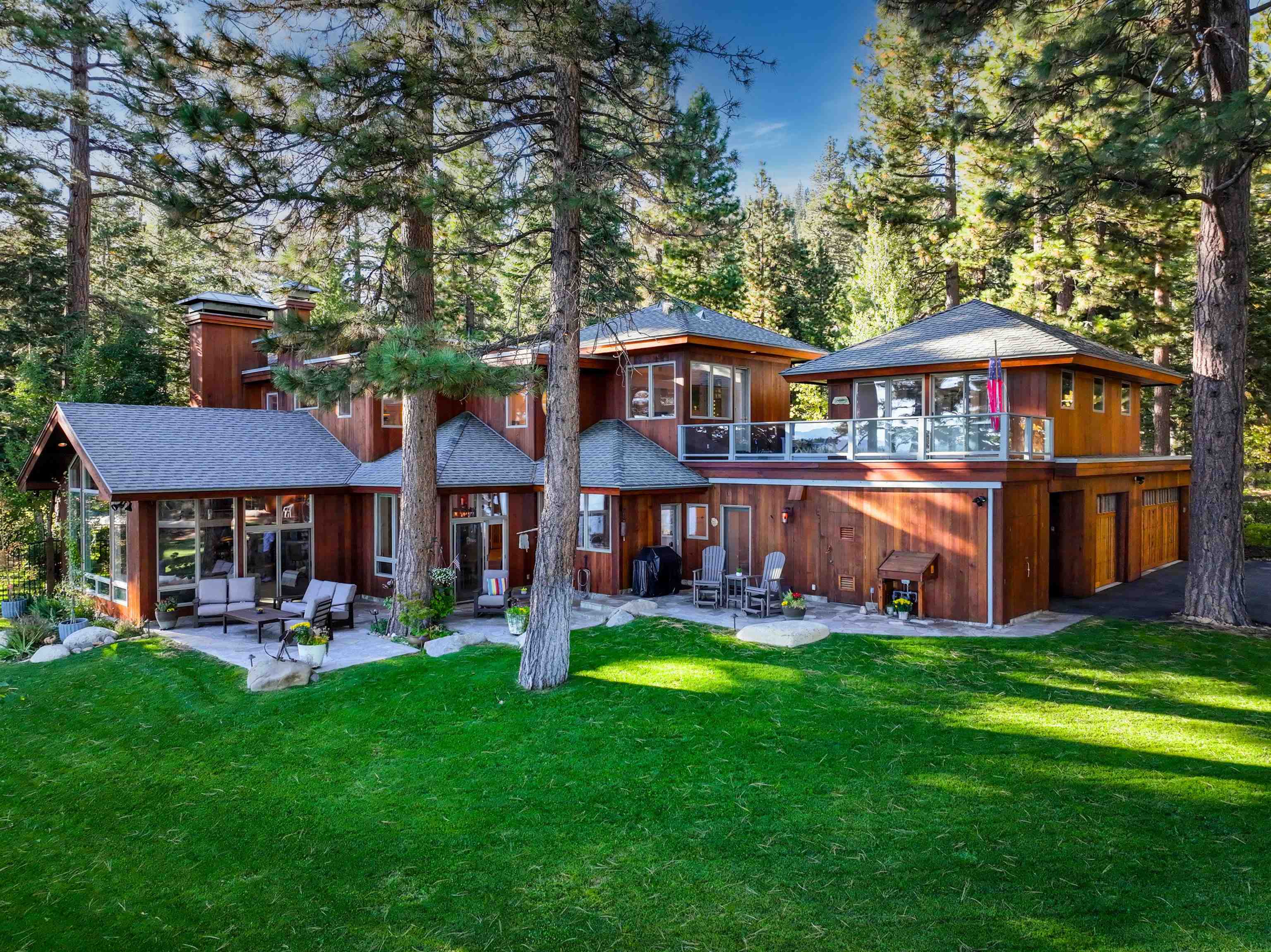 200 Rim Drive