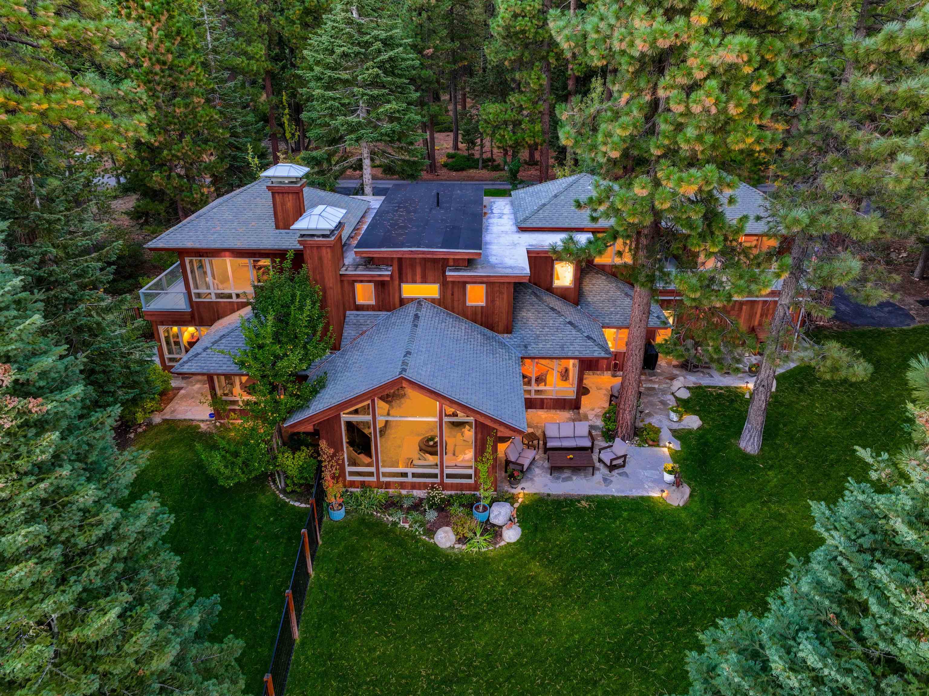 200 Rim Drive