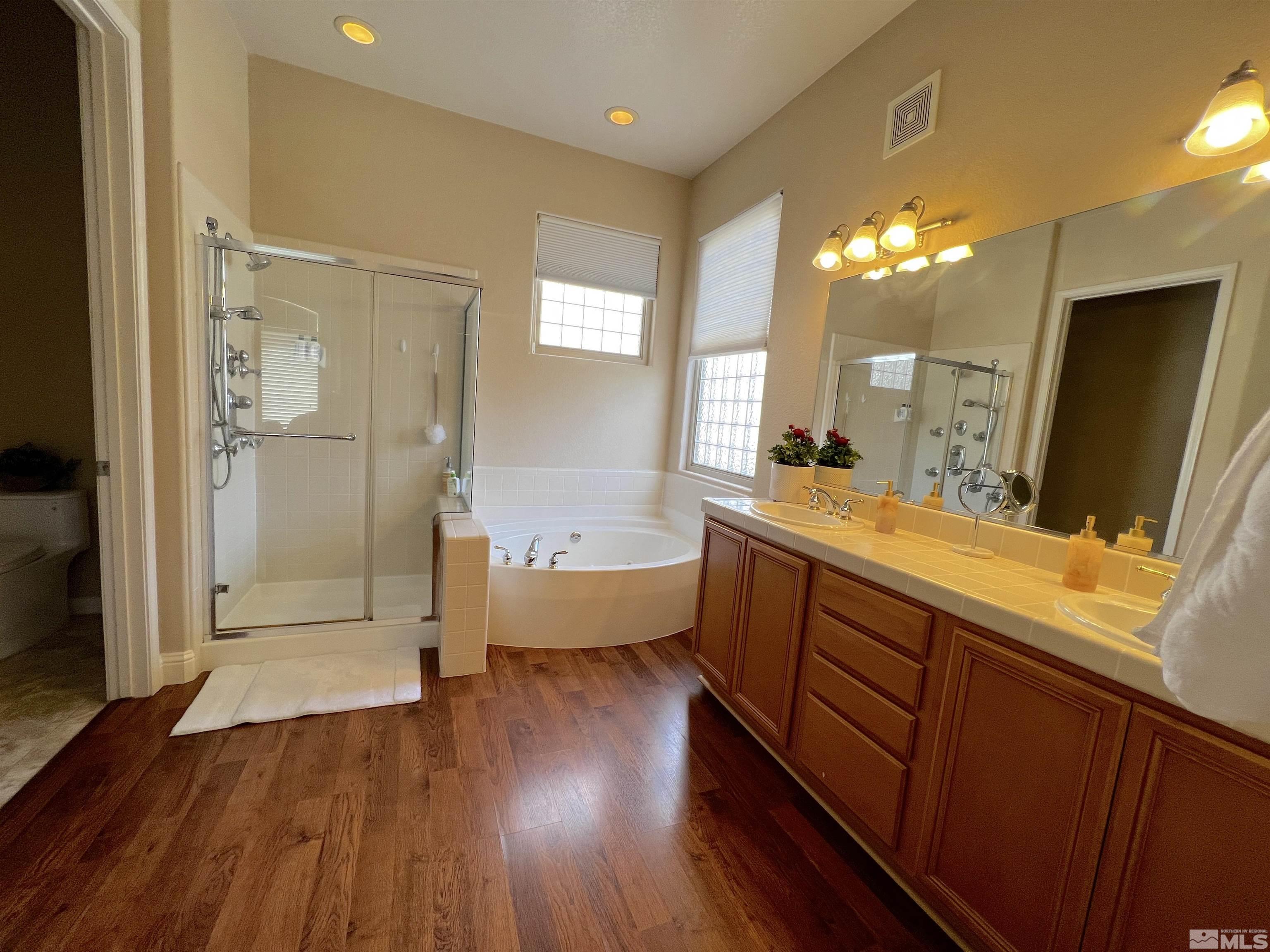 9900 Wilbur May Parkway, APT 1201