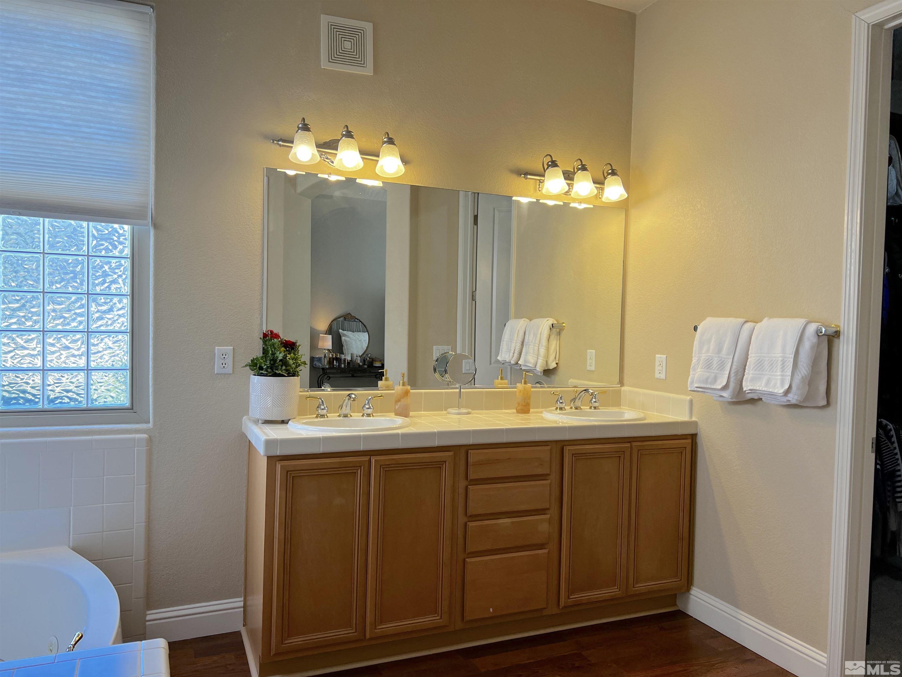 9900 Wilbur May Parkway, APT 1201