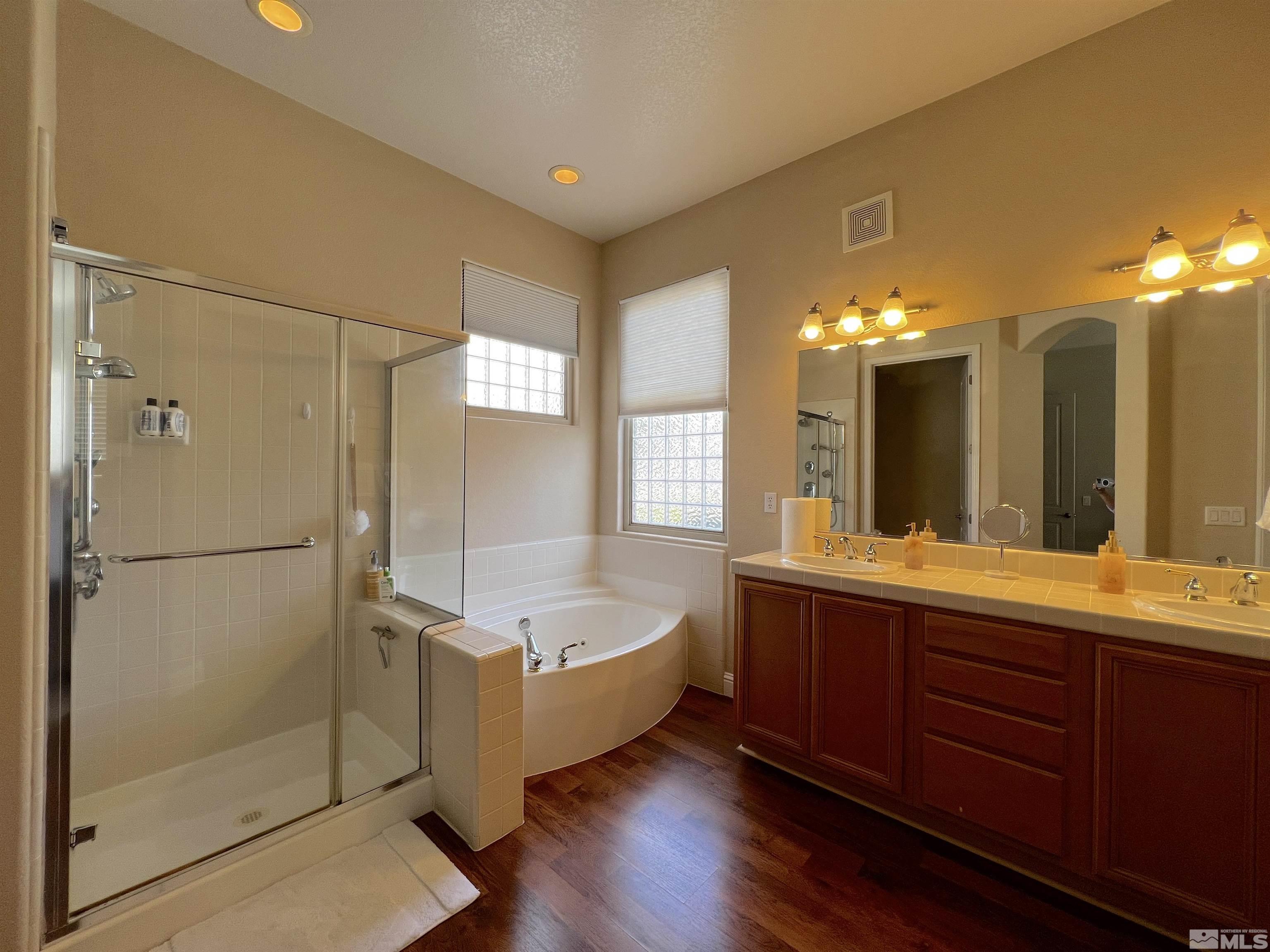 9900 Wilbur May Parkway, APT 1201