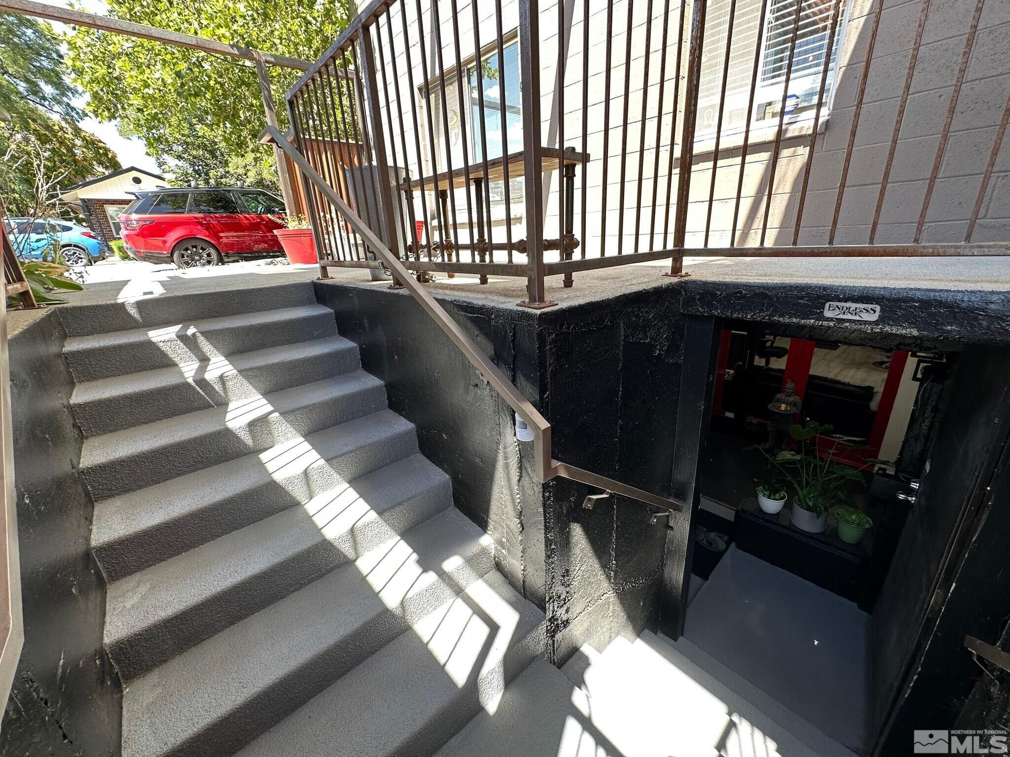 120 Thoma Street