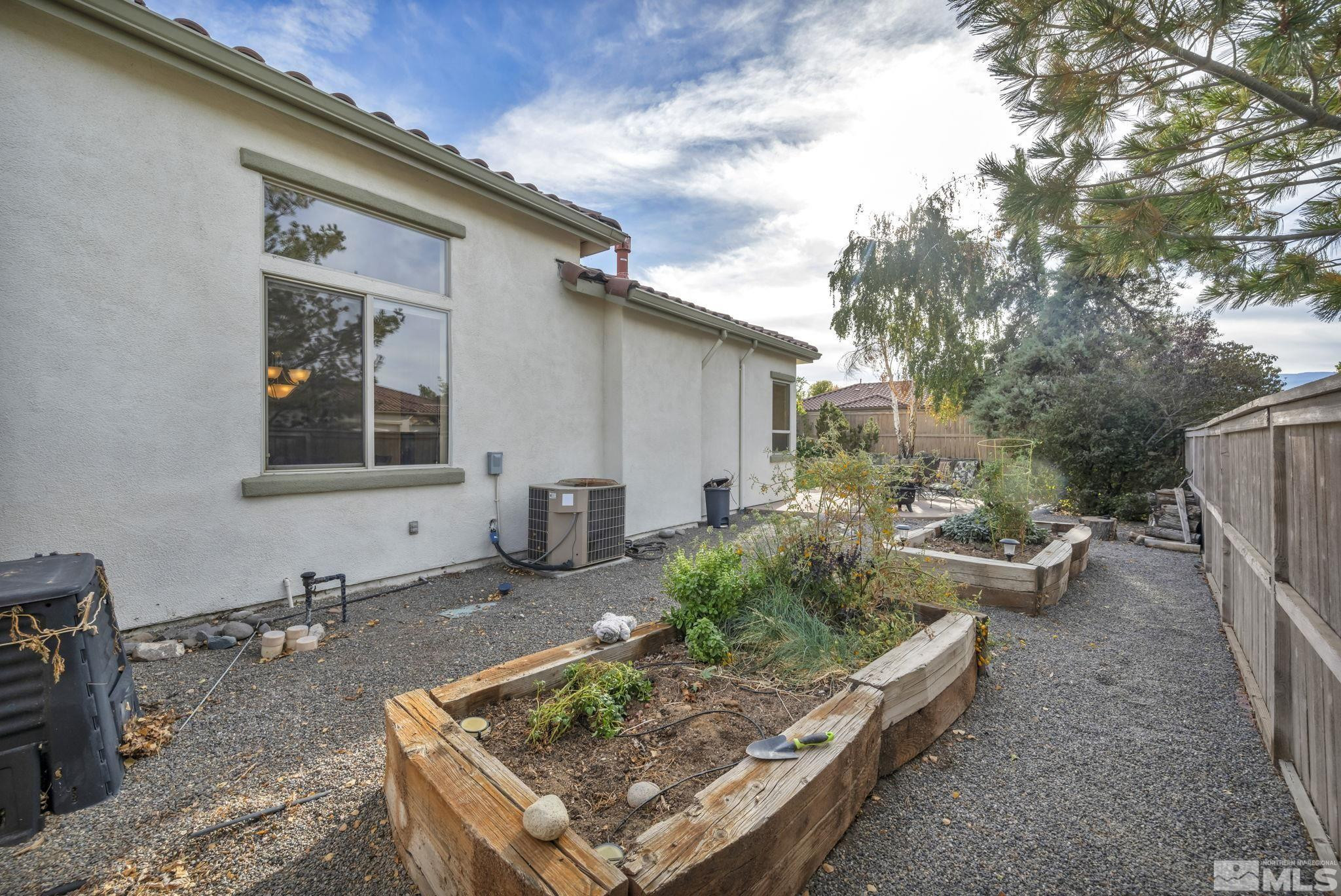 10655 Autumn Walk Lane