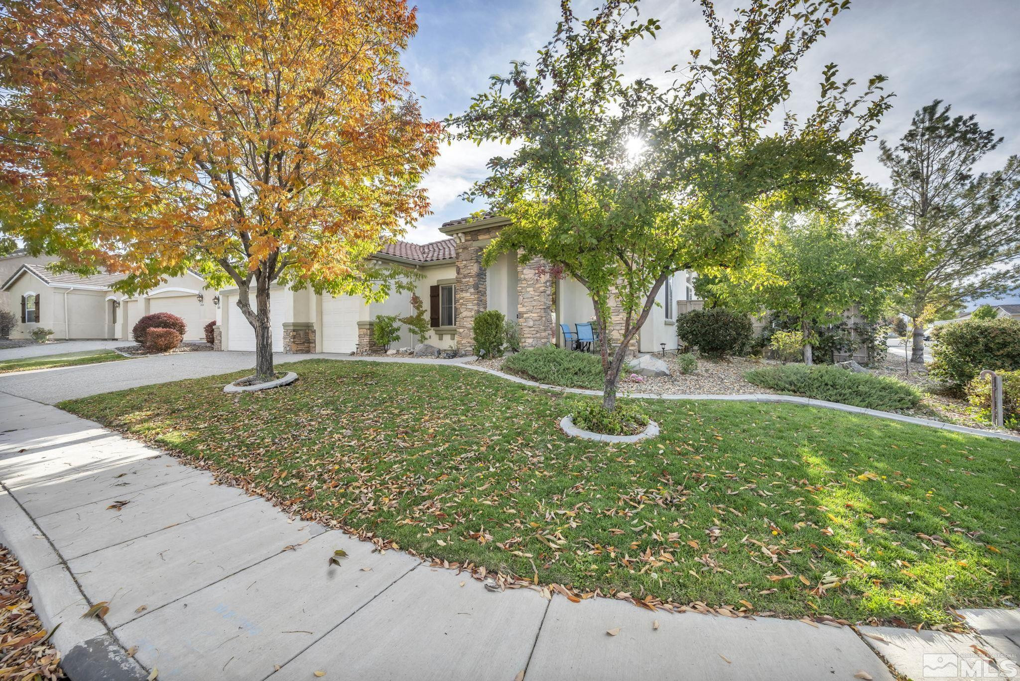 10655 Autumn Walk Lane