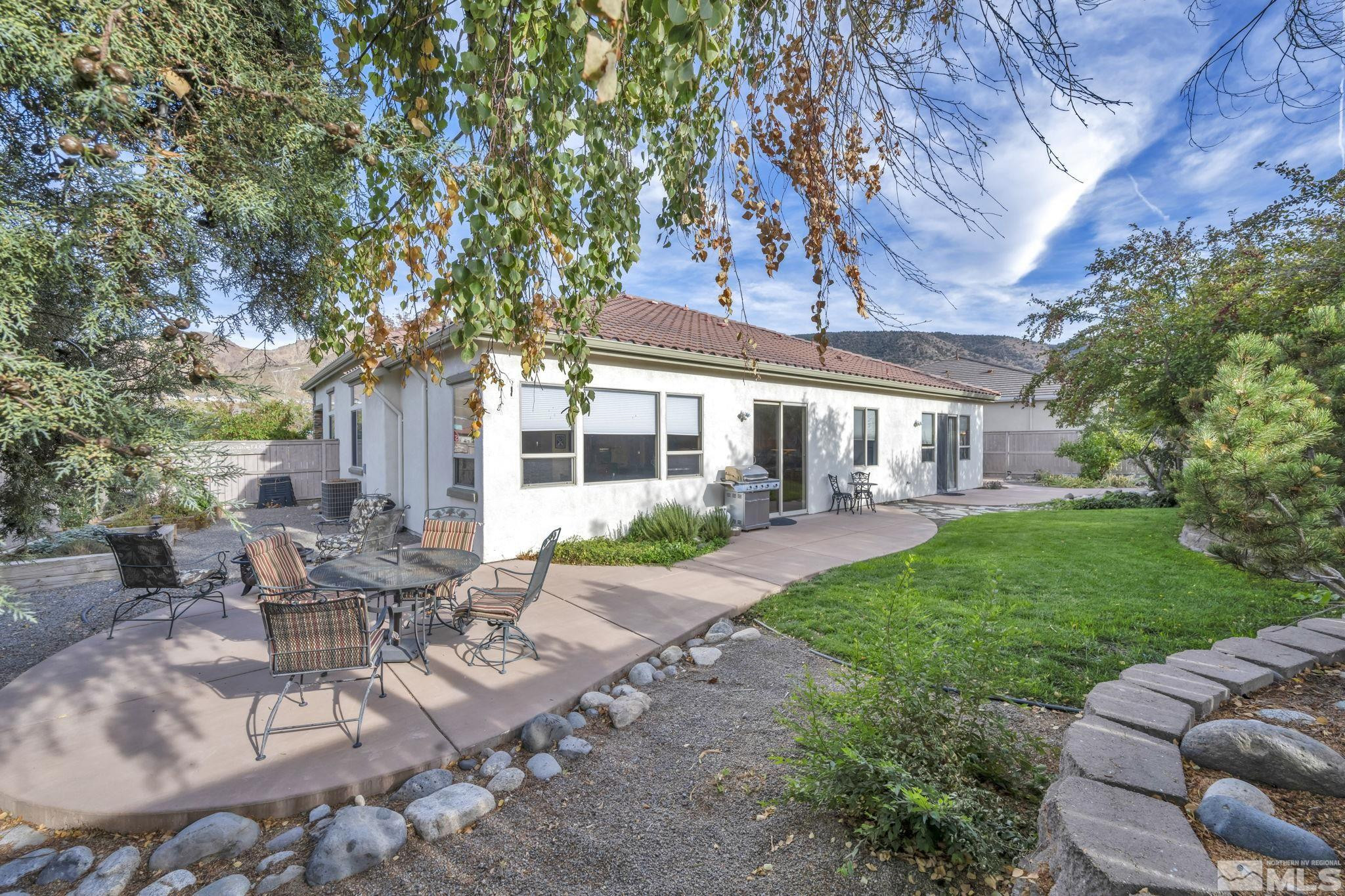 10655 Autumn Walk Lane