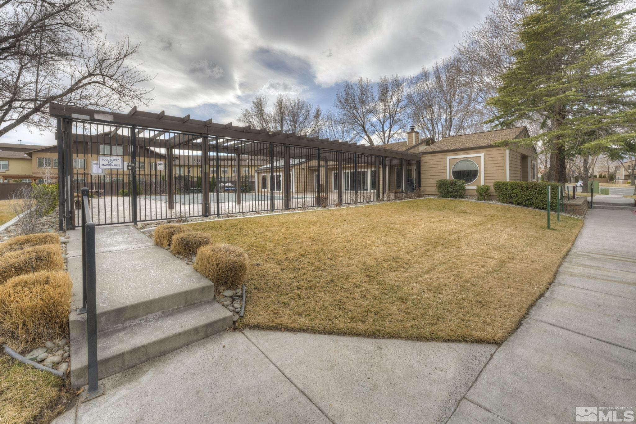 530 E Patriot Boulevard, 400