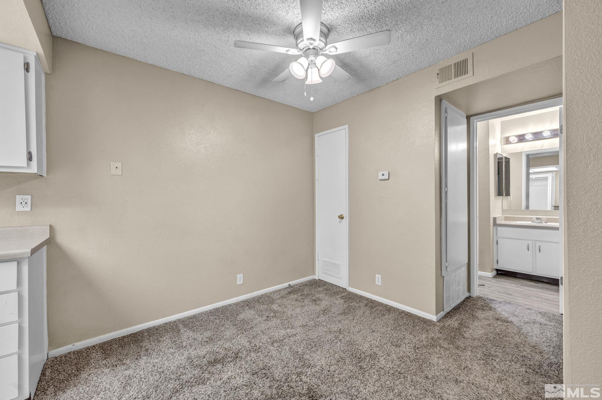 530 E Patriot Boulevard, 400