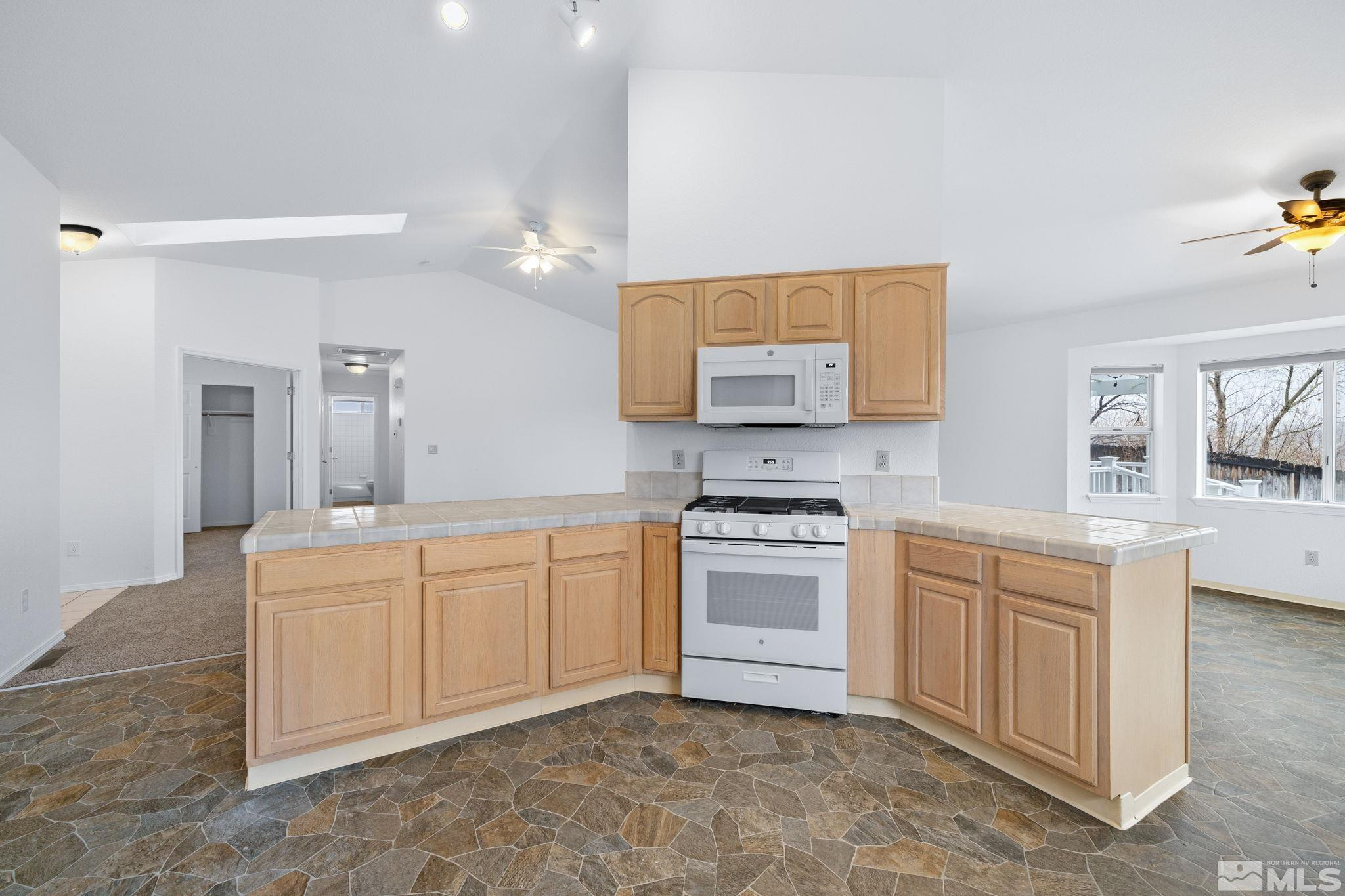 3542 N Sunridge Drive