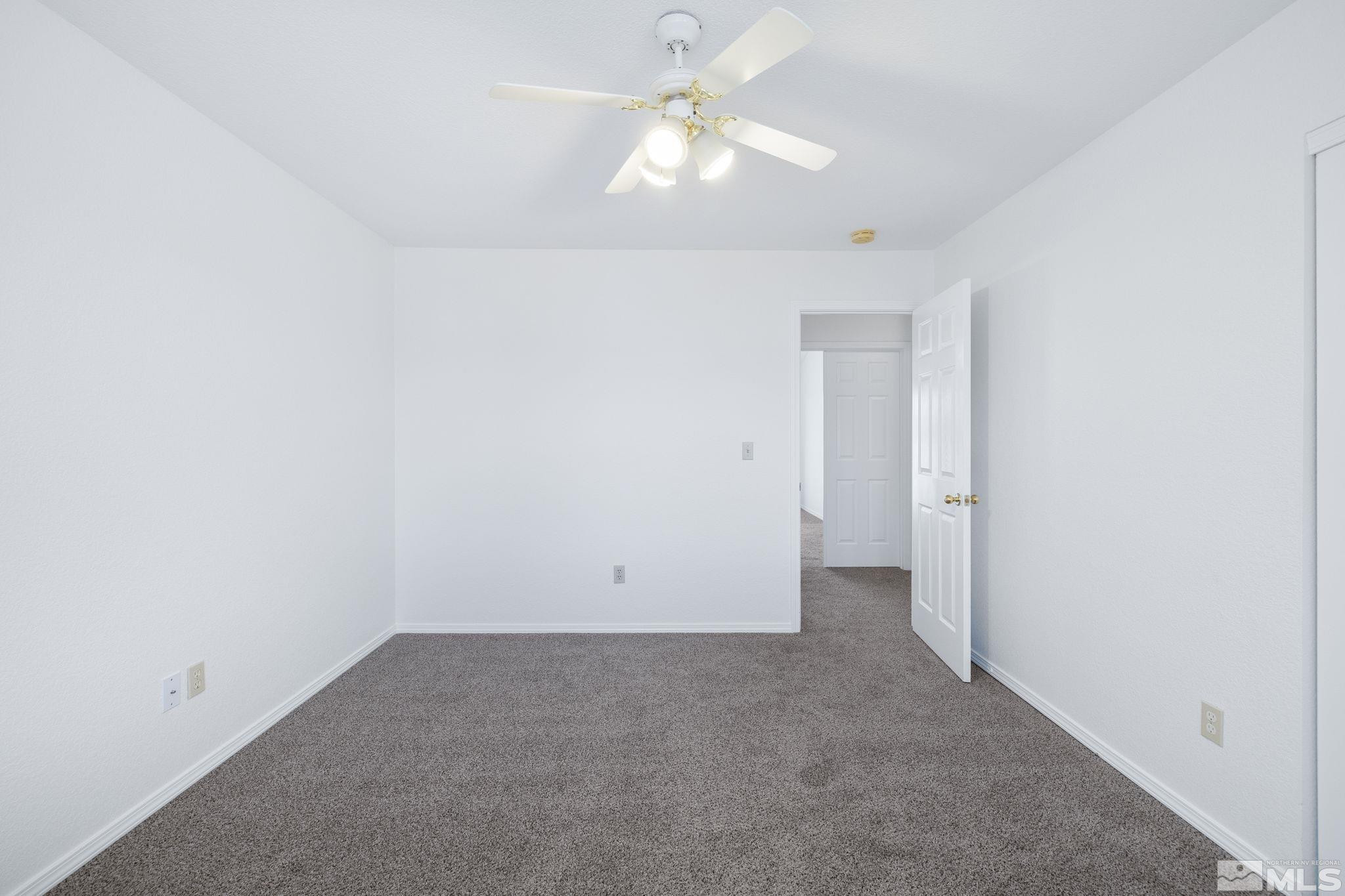 3542 N Sunridge Drive