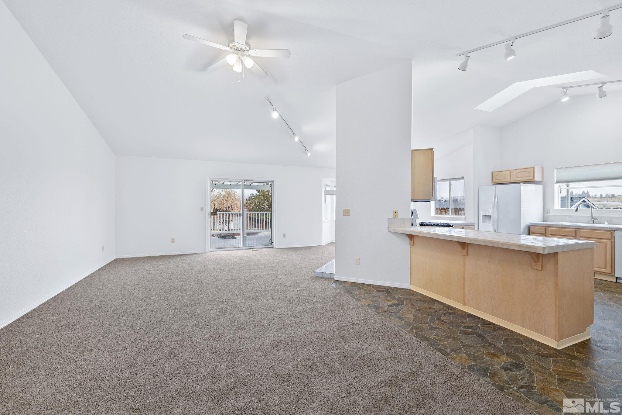 3542 N Sunridge Drive