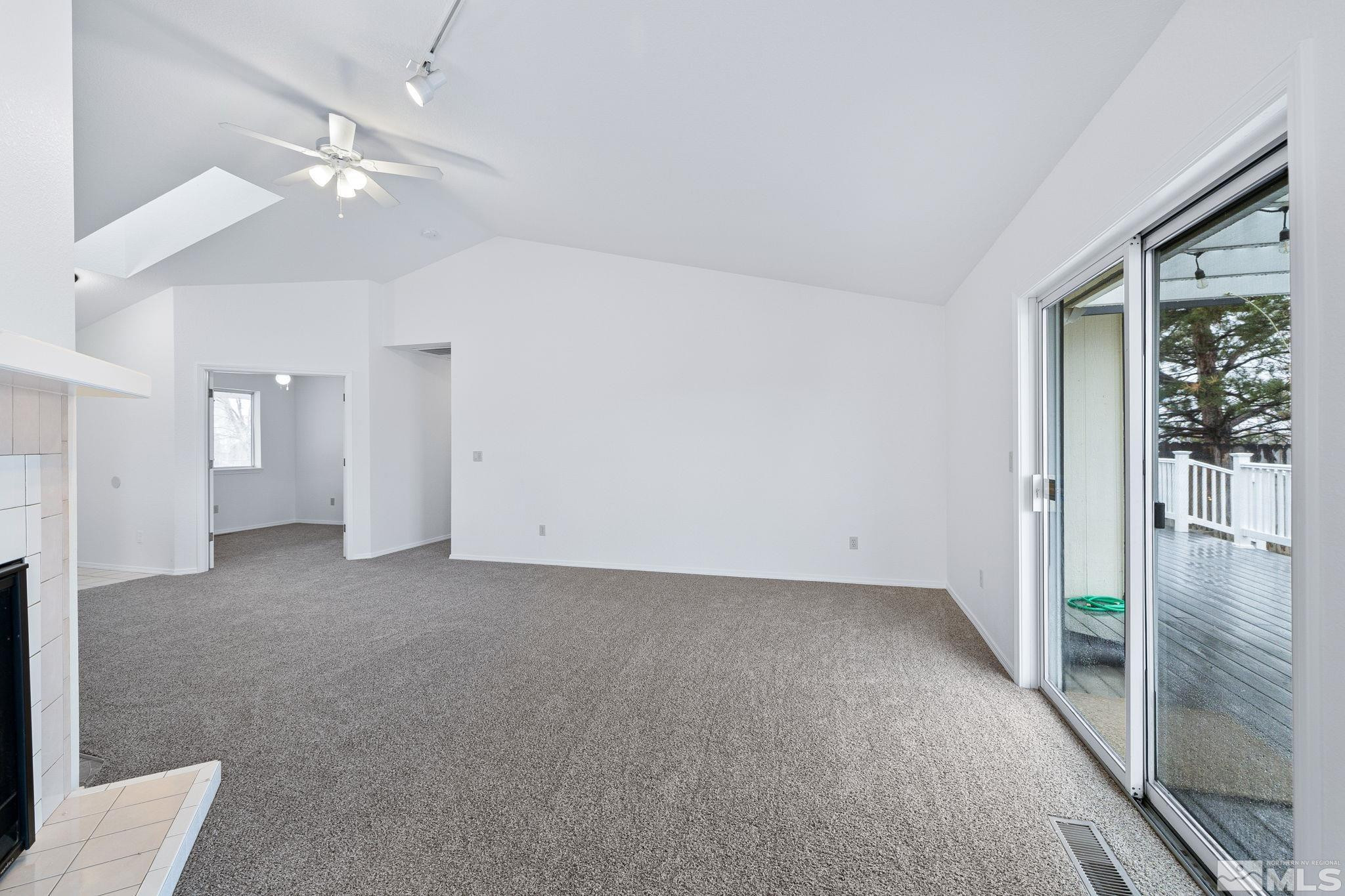 3542 N Sunridge Drive