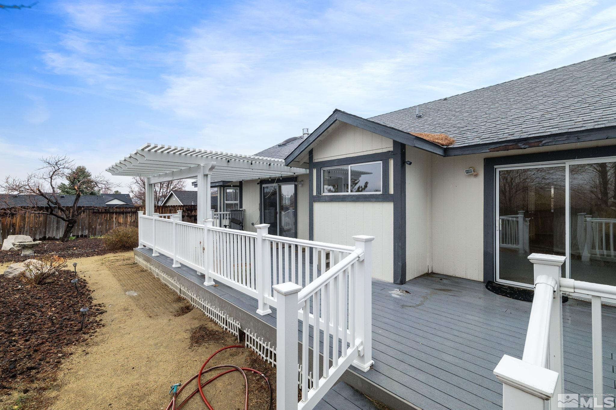 3542 N Sunridge Drive