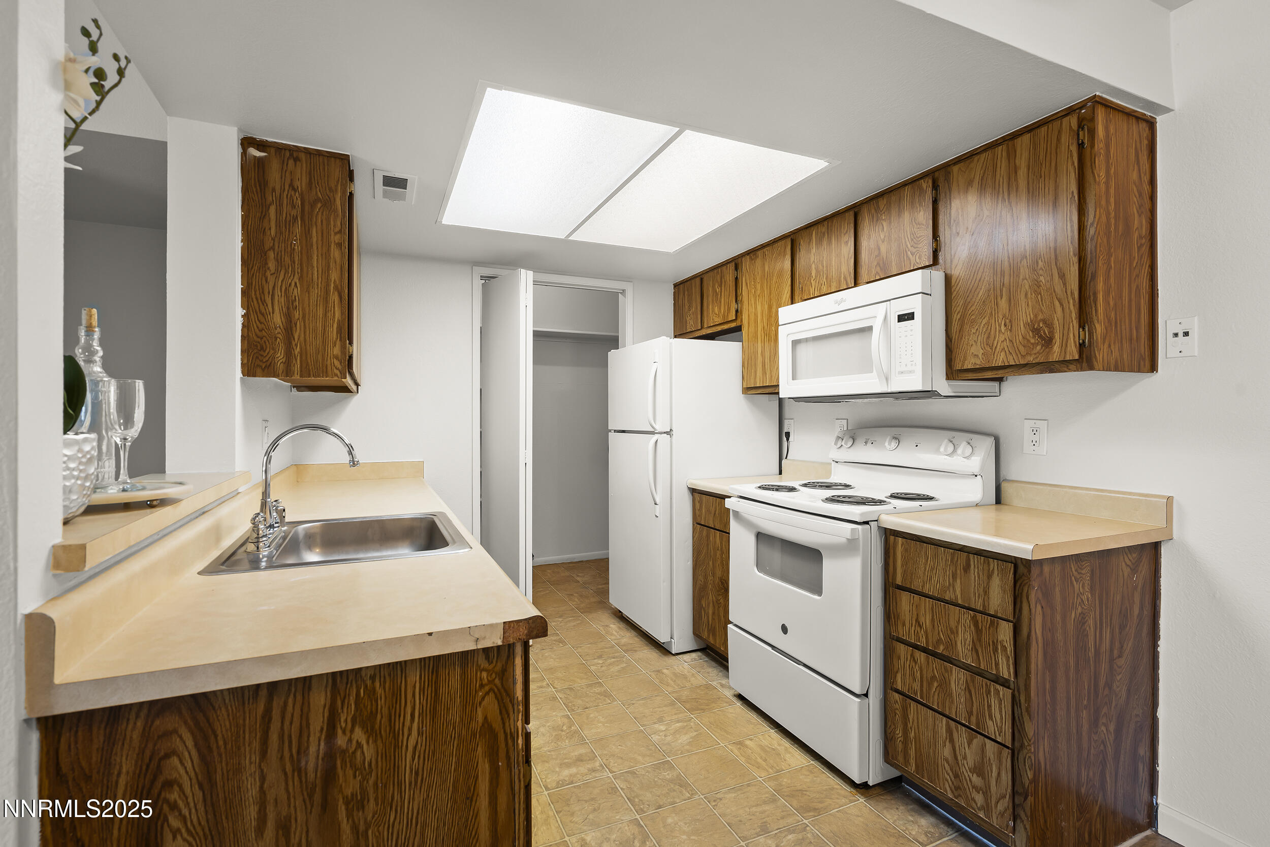 555 E Patriot Boulevard, 218