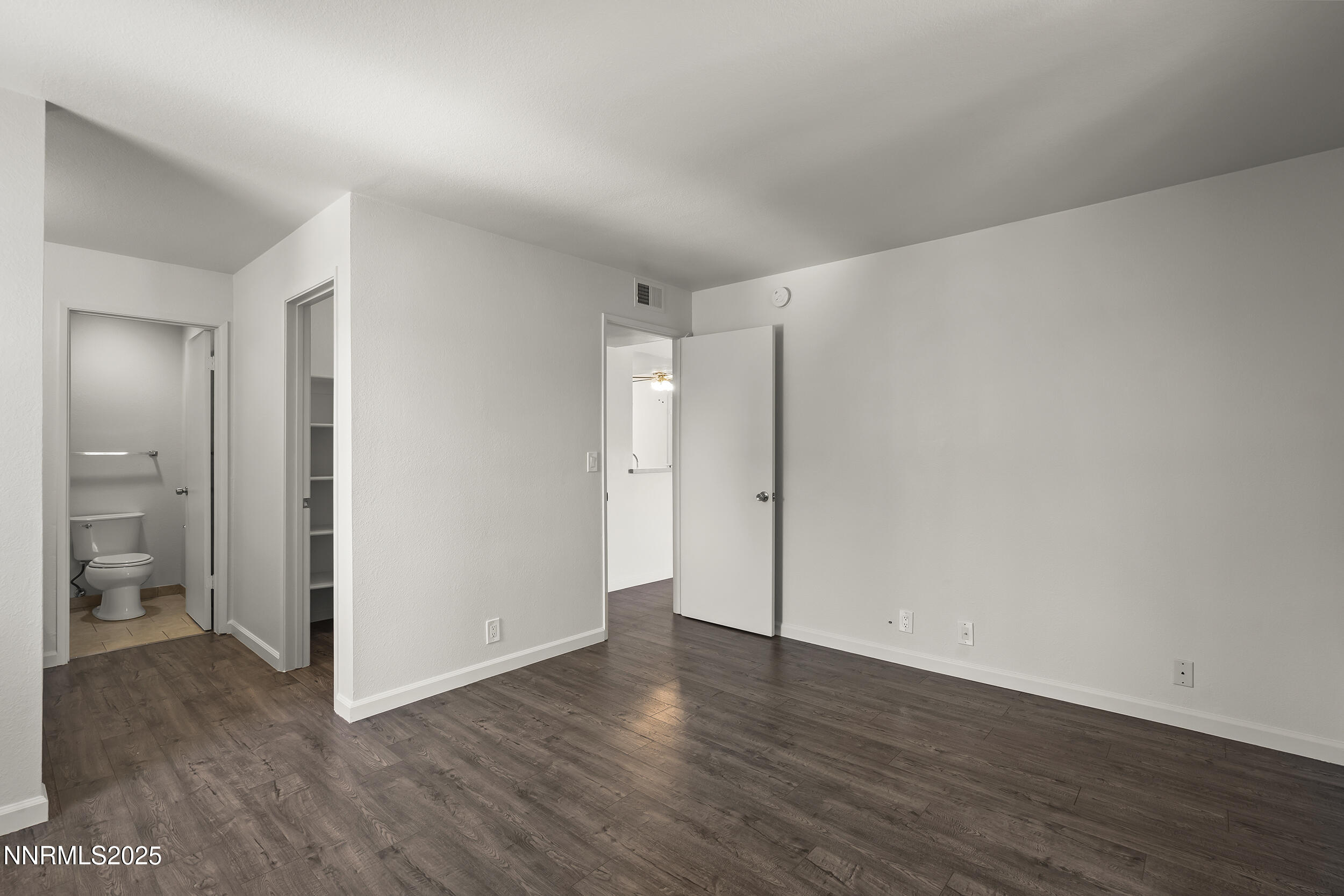 555 E Patriot Boulevard, 218