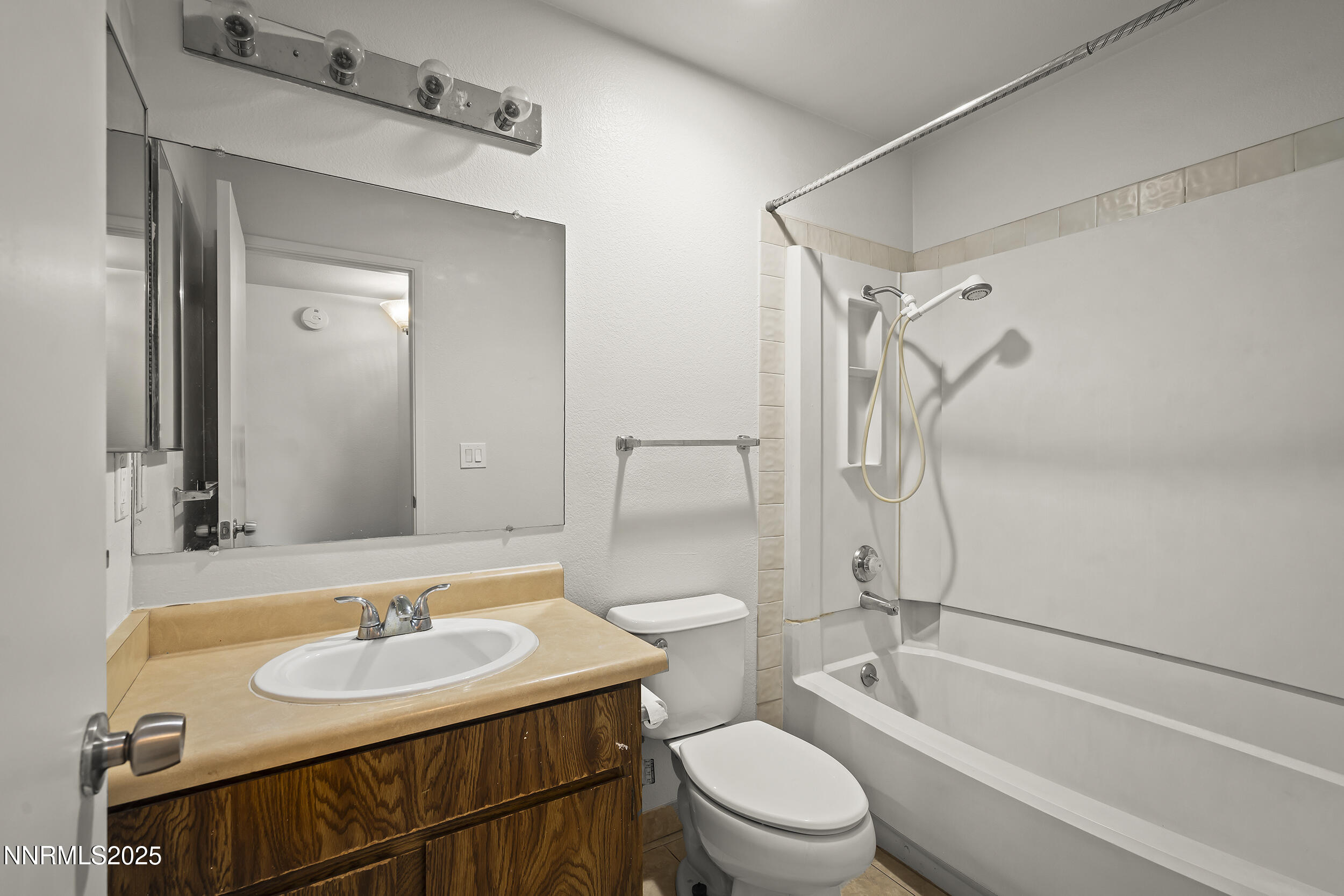 555 E Patriot Boulevard, 218