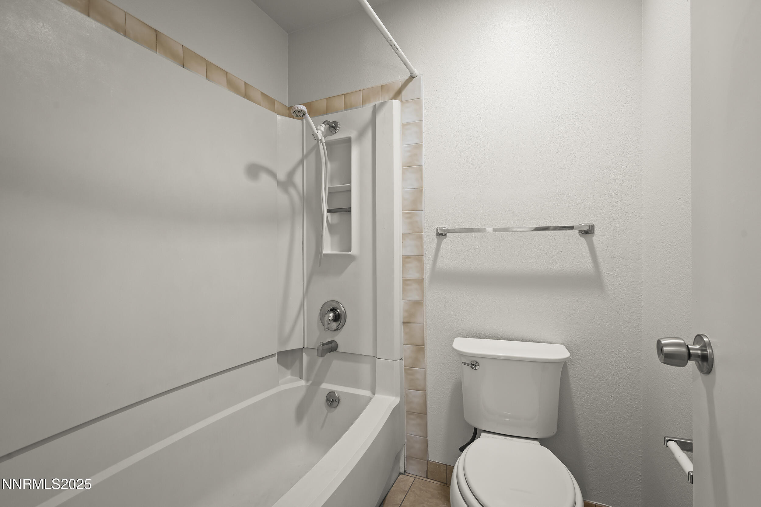 555 E Patriot Boulevard, 218