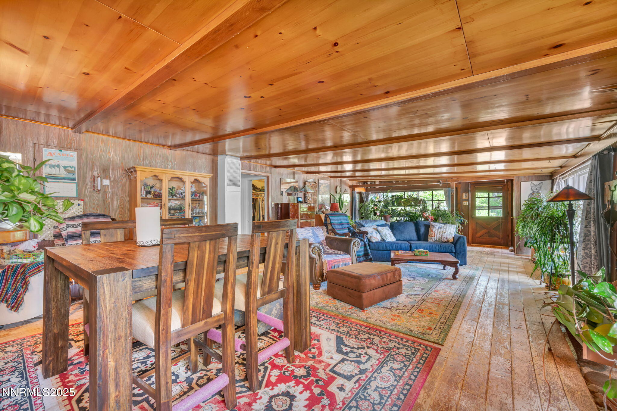 2455 W Plumb Lane