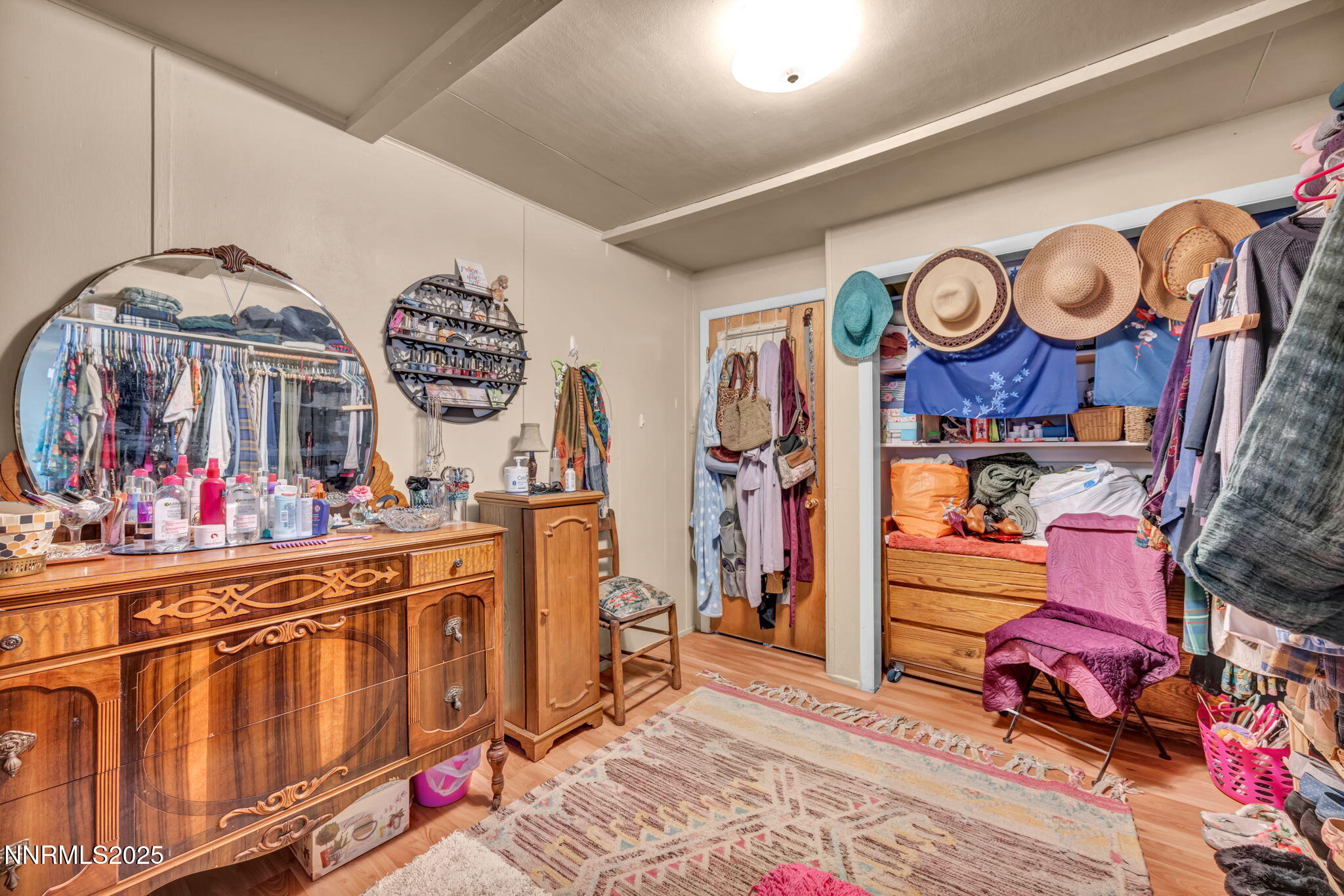 2455 W Plumb Lane