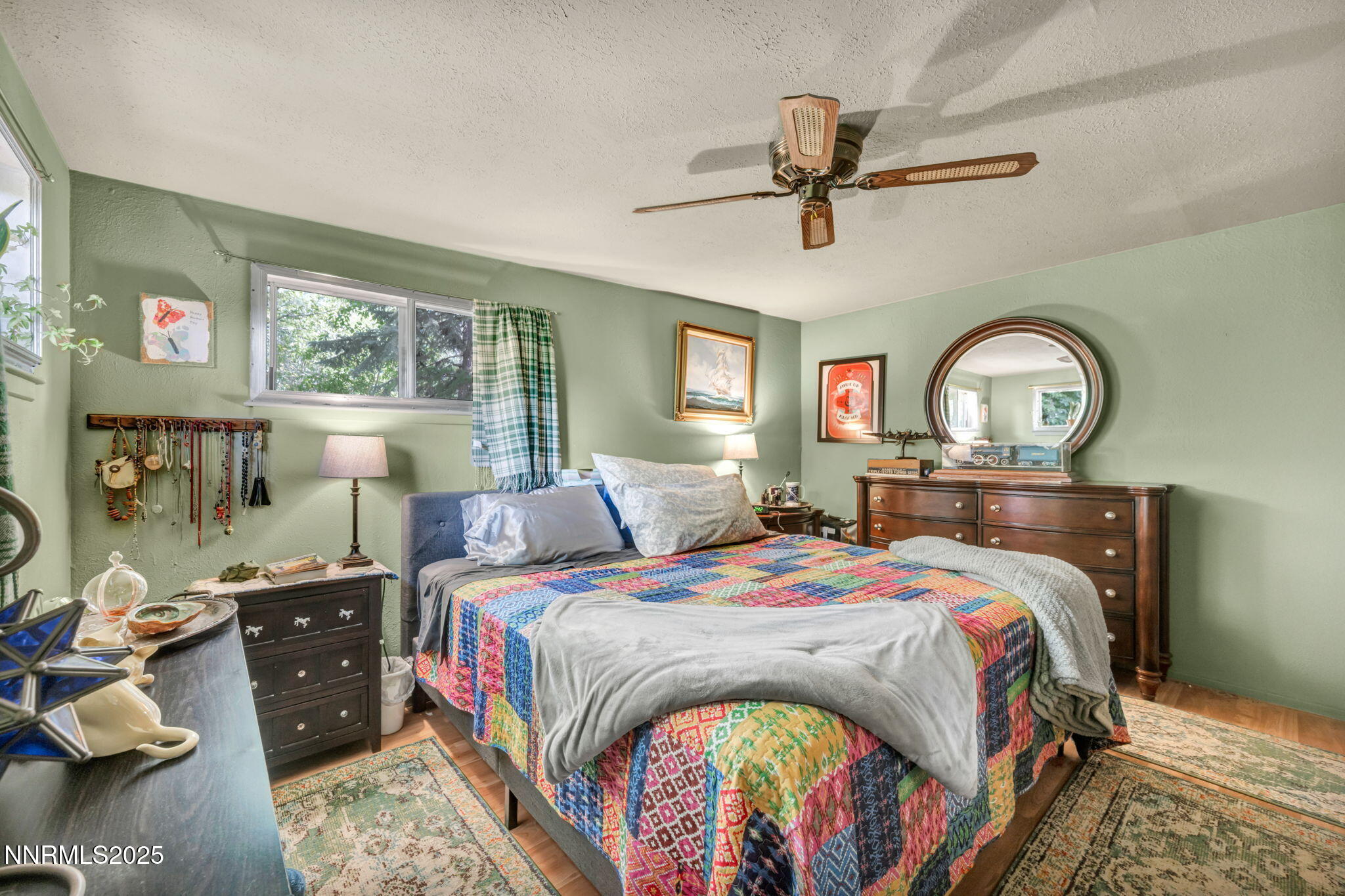 2455 W Plumb Lane