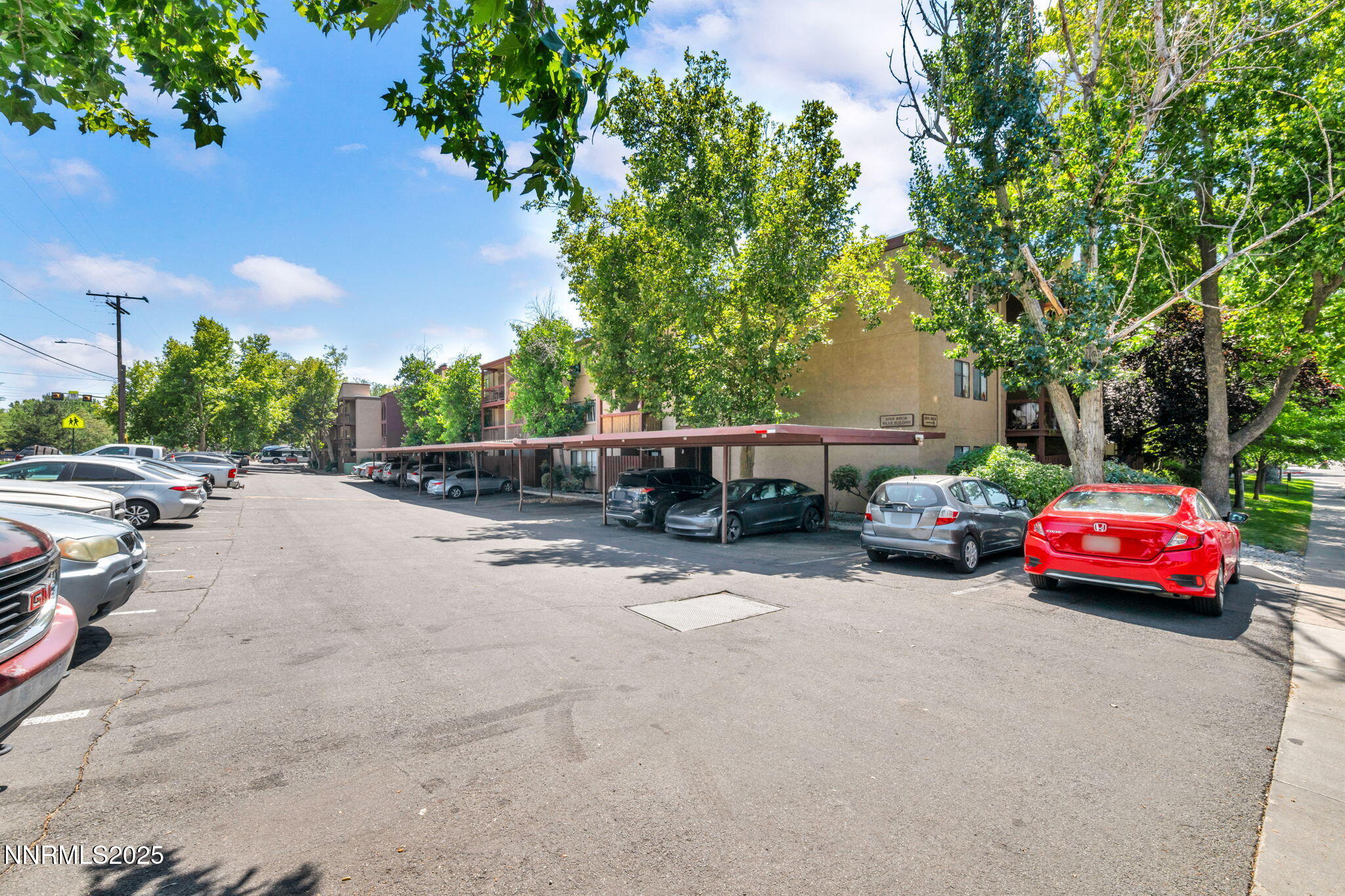 2955 Lakeside Drive, 203