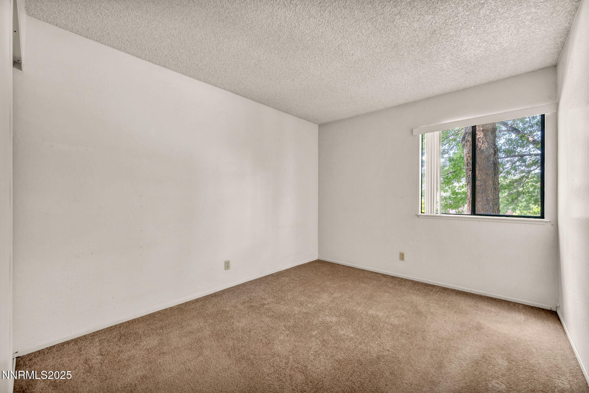 2955 Lakeside Drive, 203
