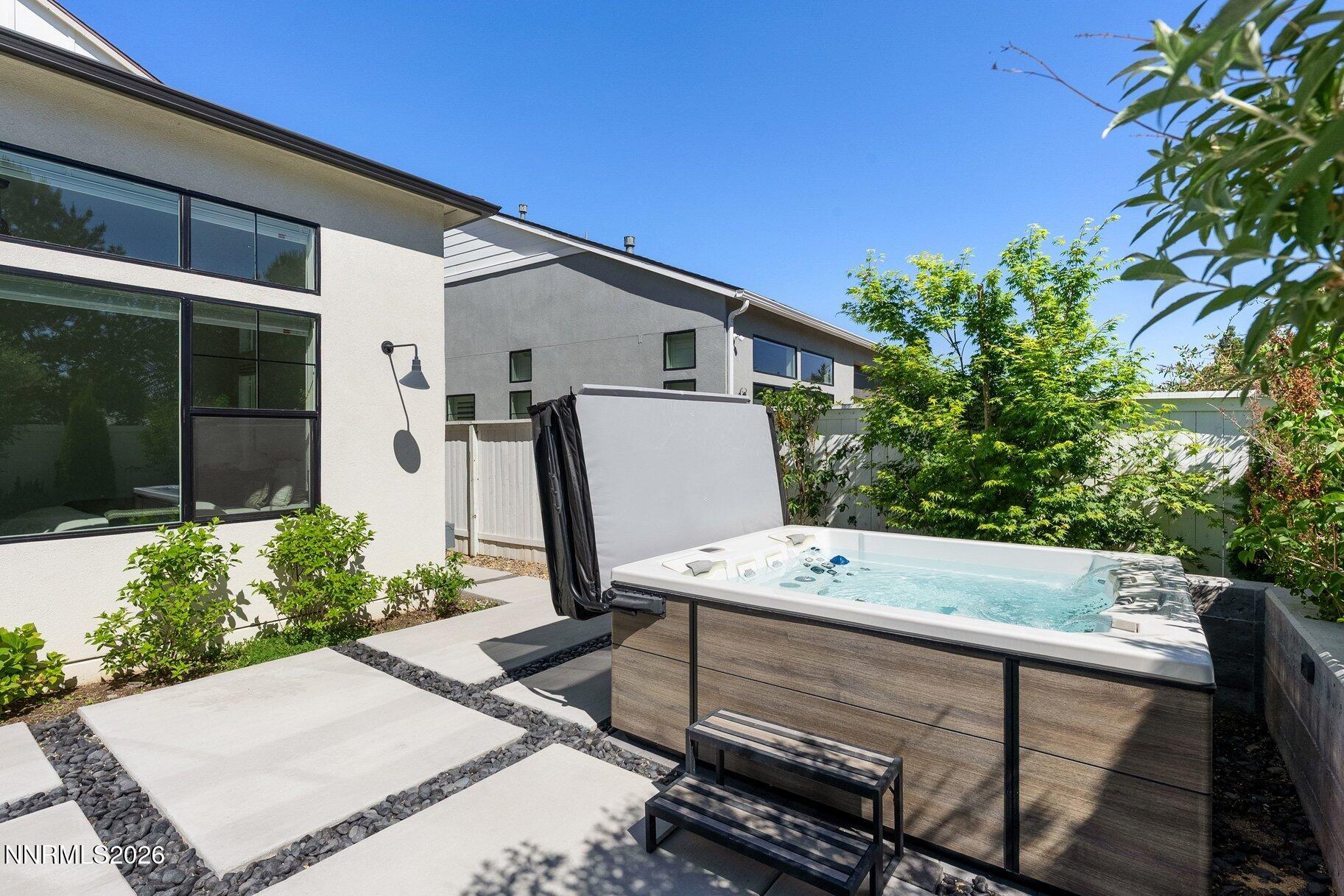 6110 S Pleasant Oak Trail