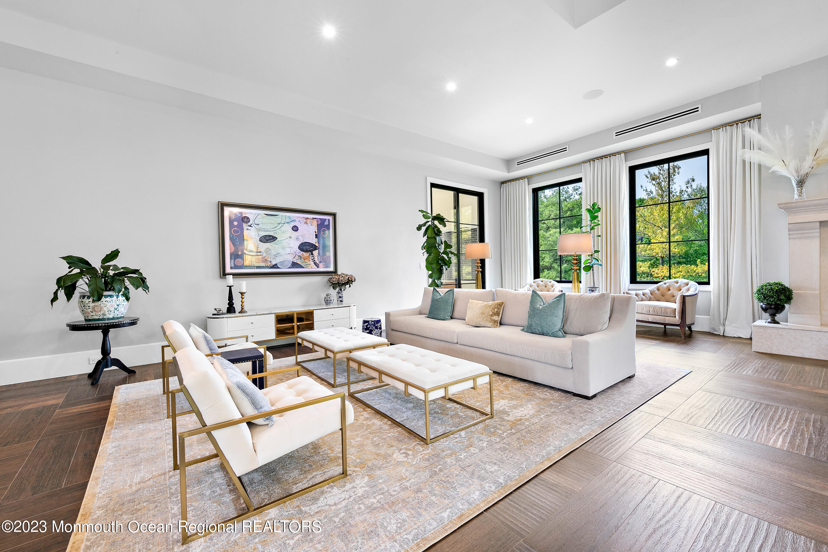 2 Ponderosa Drive