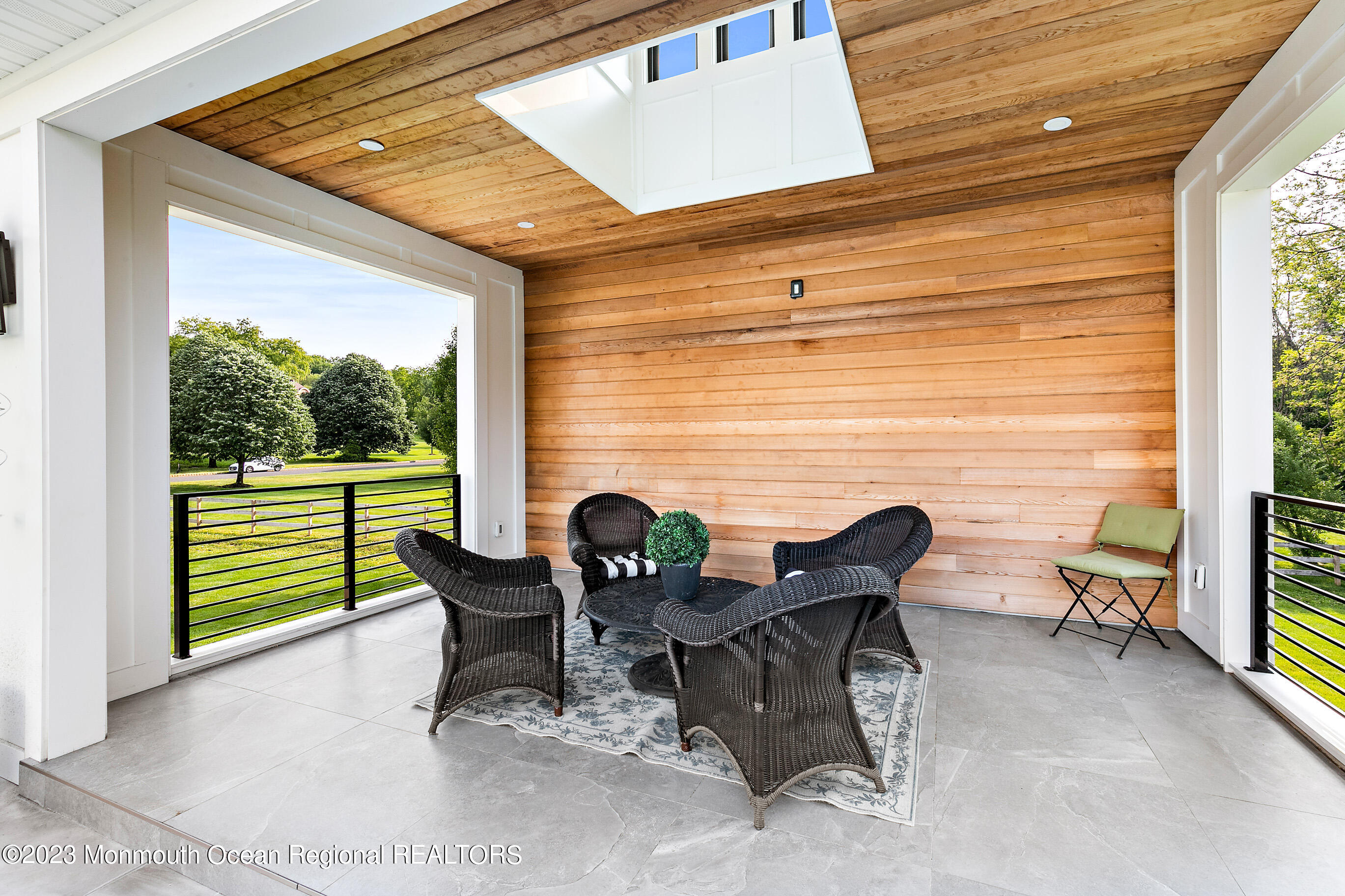 2 Ponderosa Drive