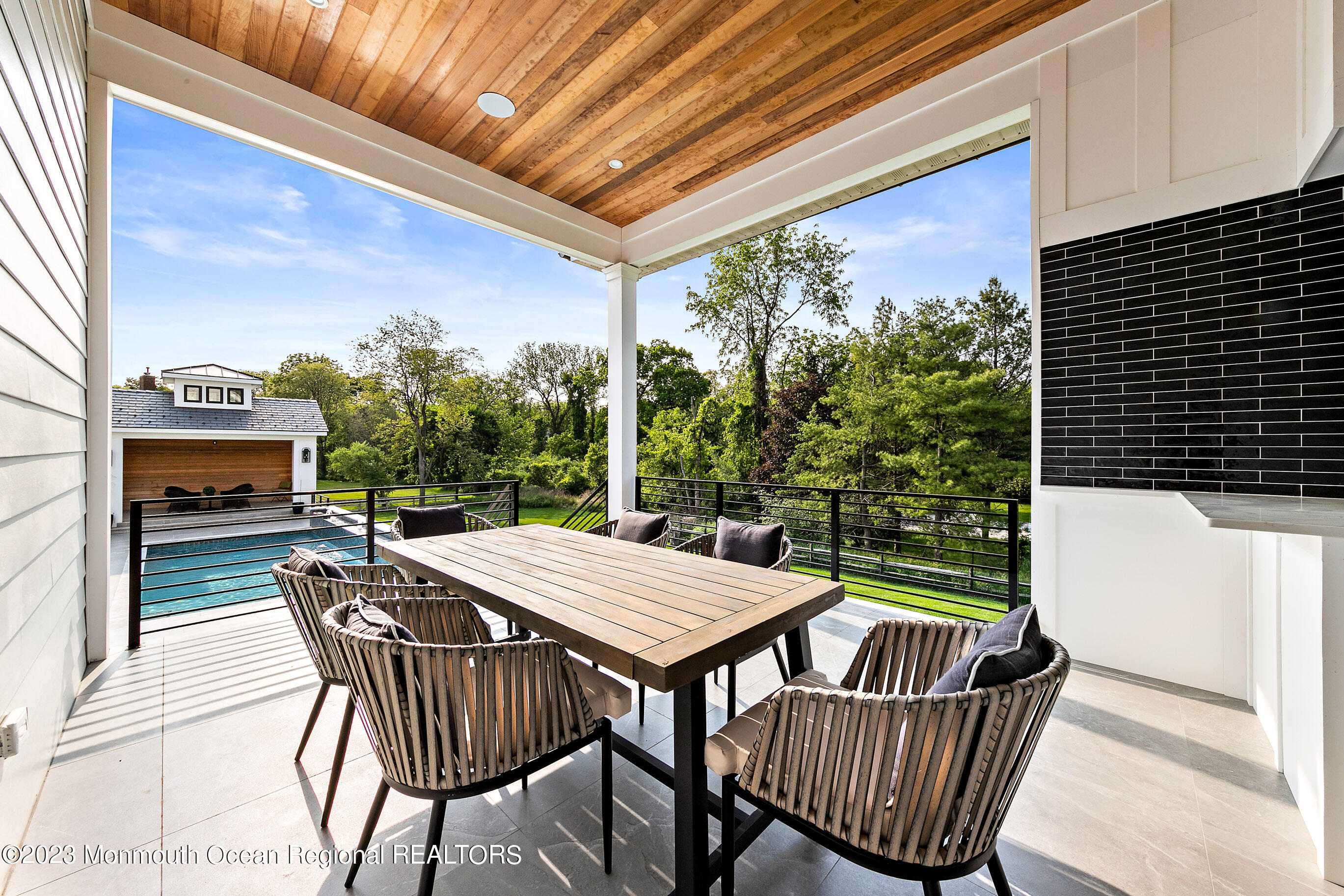 2 Ponderosa Drive