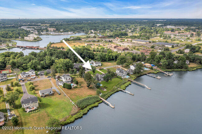 89 Horseneck Point Road