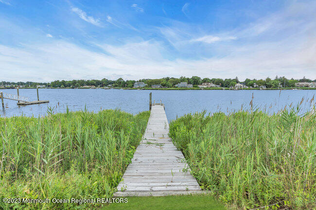 89 Horseneck Point Road