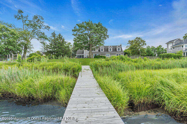 89 Horseneck Point Road
