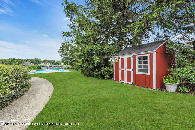 89 Horseneck Point Road