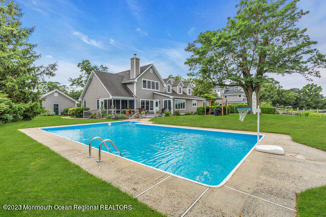 89 Horseneck Point Road