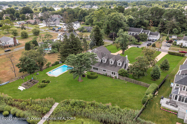 89 Horseneck Point Road