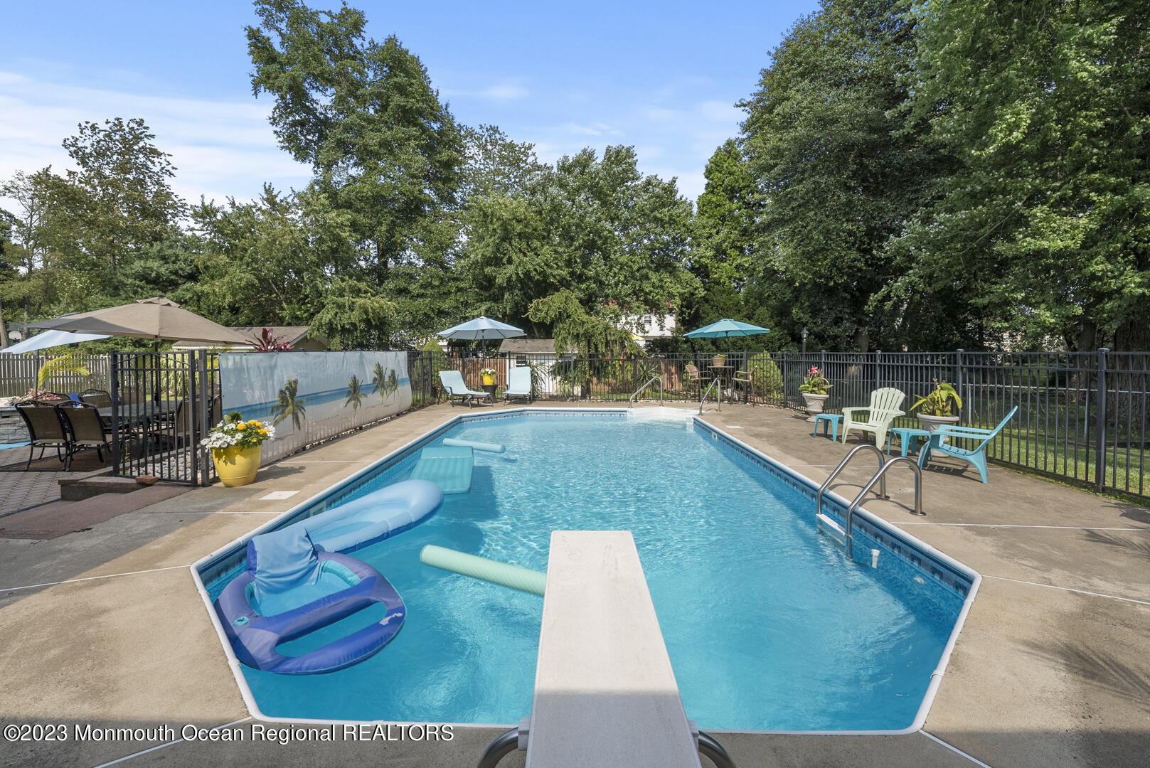 21 Tamarack Drive
